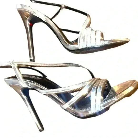 Forget 21 Gorgeous silver Strappy heel sandals - Picture 4 of 11
